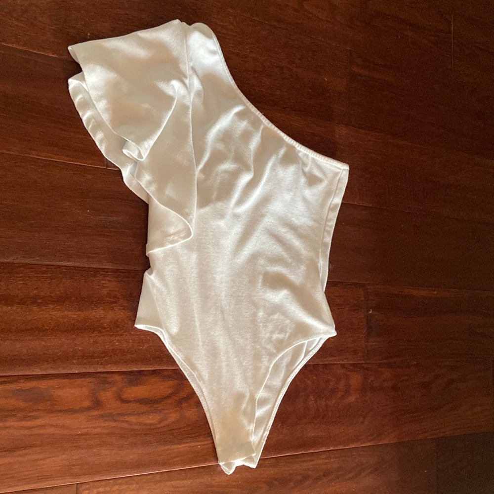 Boutique White One Shoulder Ruffled Bodysuit